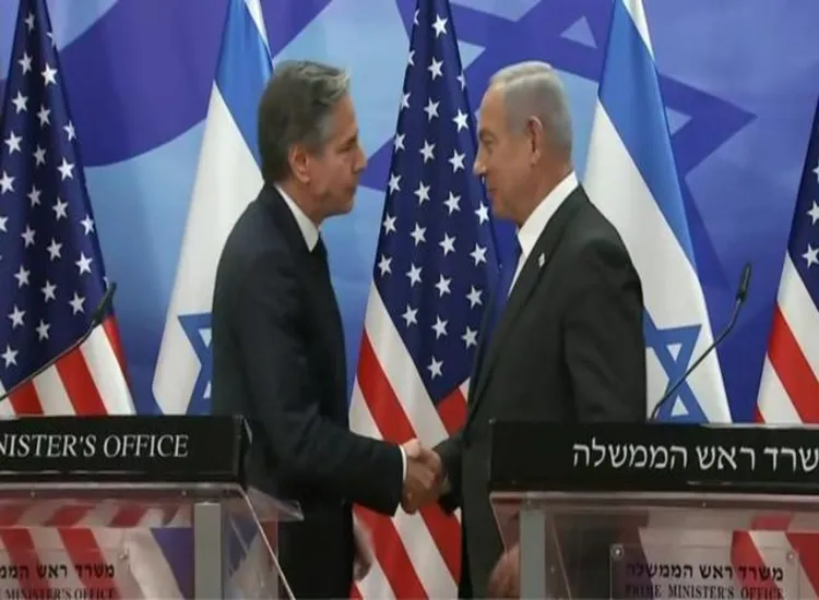 وزير الخارجية الأمريكي أنتوني بلينكن مع رئيس الوزراء الإسرائيلي بنيامين نتنياهو