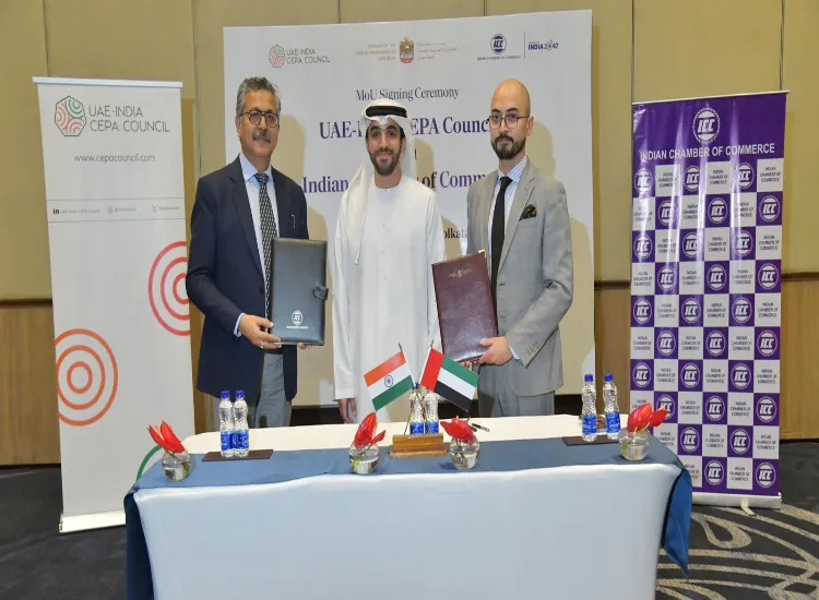 جانب من توقيع مذكرة تفاهم بين مجلس اتفاقية الشراكة الاقتصادية الشاملة الإماراتية الهندية وغرفة التجارة الهندية