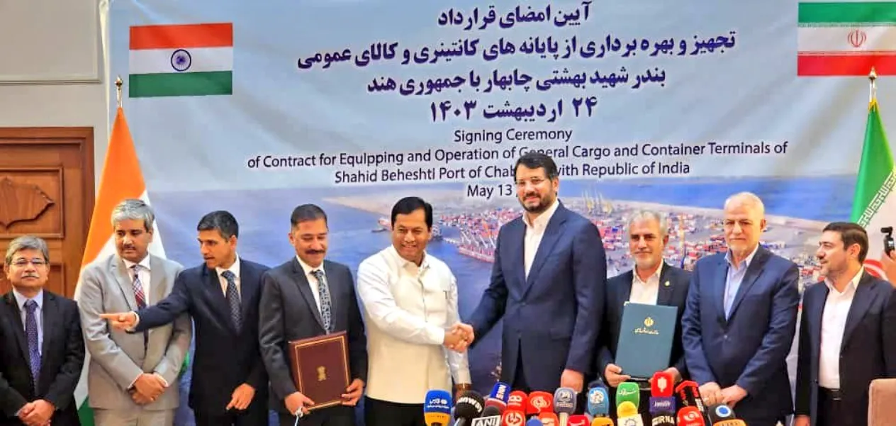 جانب من توقيع الهند وإيران العقد الثنائي طويل الأجل بشأن إدارة ميناء تشابهار