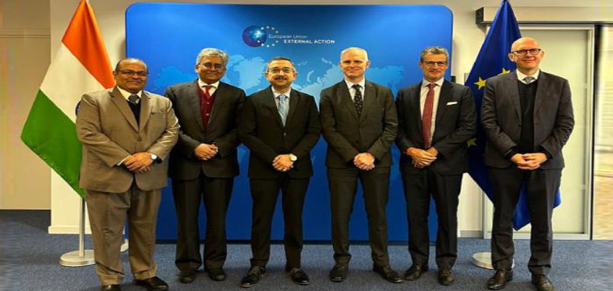 الهند والاتحاد الأوروبي يعقدان اجتماع استعراض لتعزيز التعاون؛ يجددان التزامهما تجاه منطقة المحيطين الهندي والهادئ