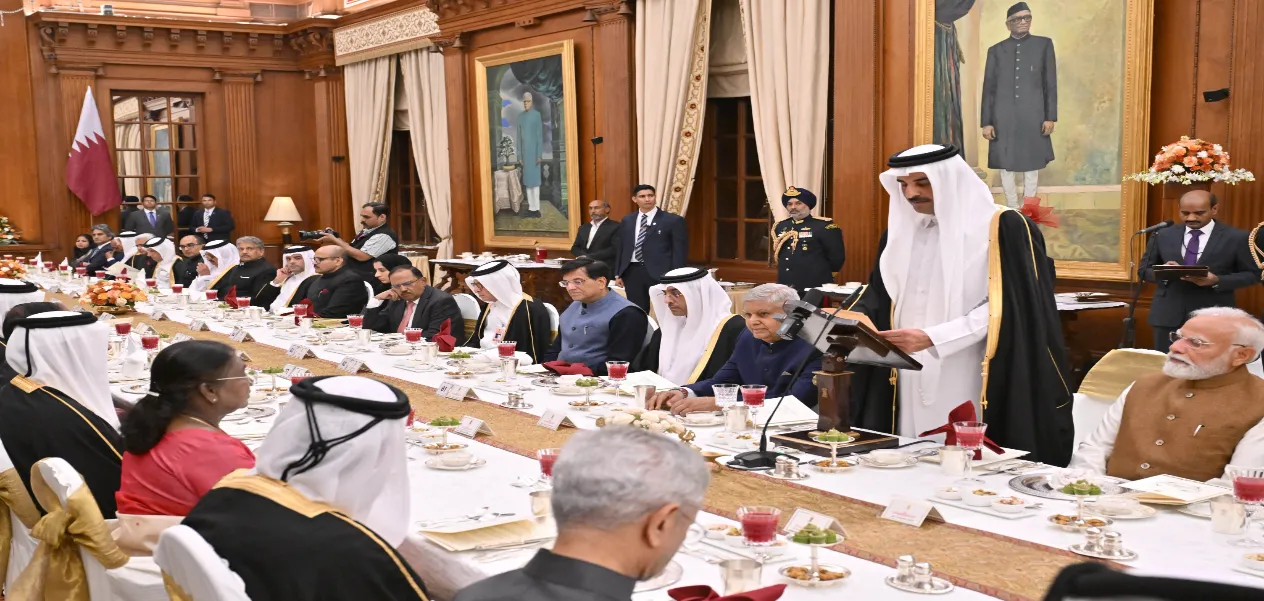 رئيسة الهند تستضيف أمير قطر في راشتراباتي بهاوان