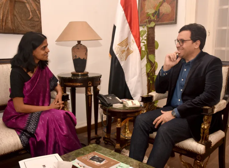 سي. سوشما تلتقي بوزير الثقافة المصري أحمد هنو