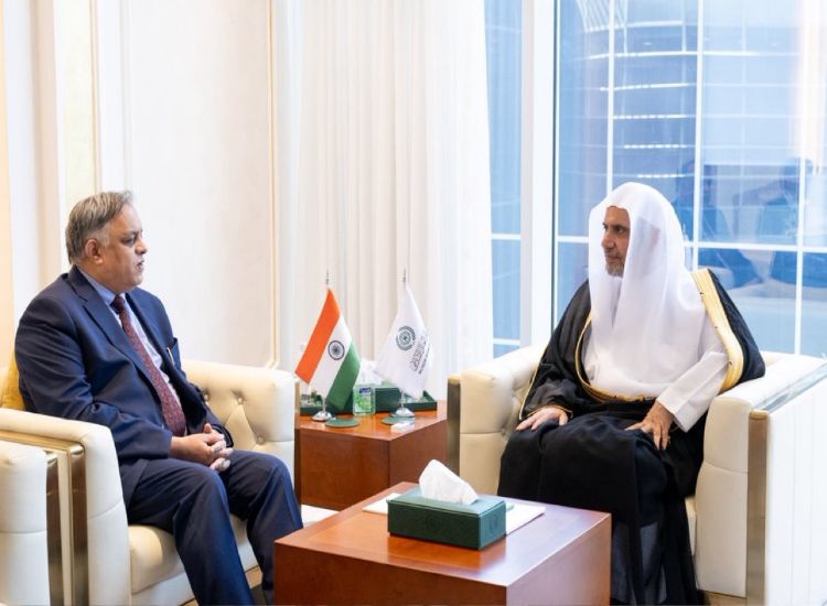 السفير سهيل خان يلتقي بالأمين العام لرابطة العالم الإسلامي