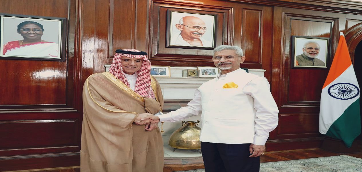 توتر بين الهند وباكستان: وزير الدولة السعودي للشؤون الخارجية في دلهي في زيارة غير معلنة