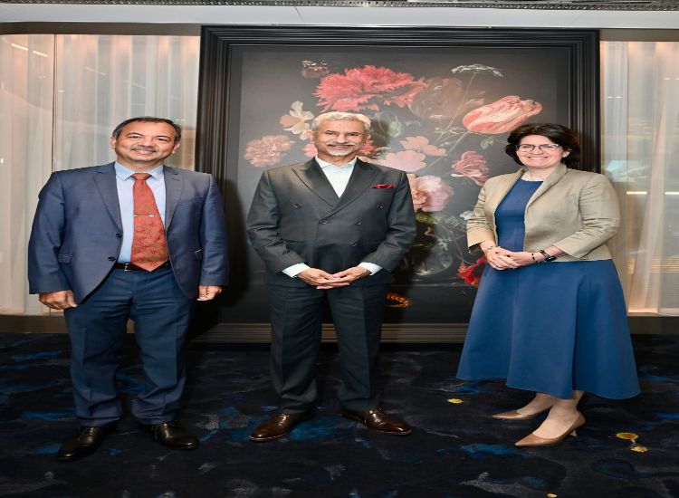 وزير الخارجية جايشانكار يصل إلى هولندا في المحطة الأولى من جولة تشمل ثلاث دول
