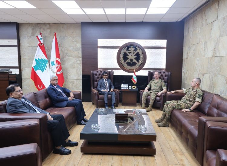 سفير الهند لدى لبنان يلتقي بقائد الجيش اللبناني