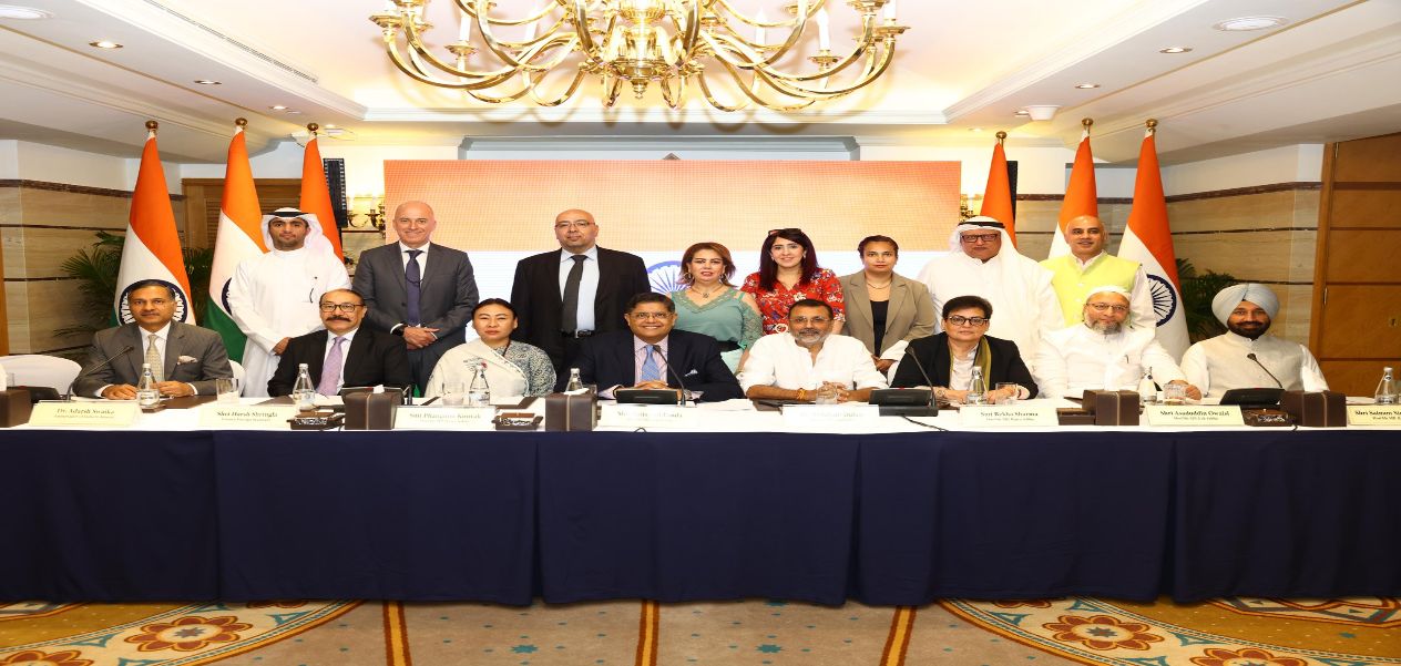 الوفد البرلماني الهندي متعدد الأحزاب مع ممثلي الإعلام الكويتي