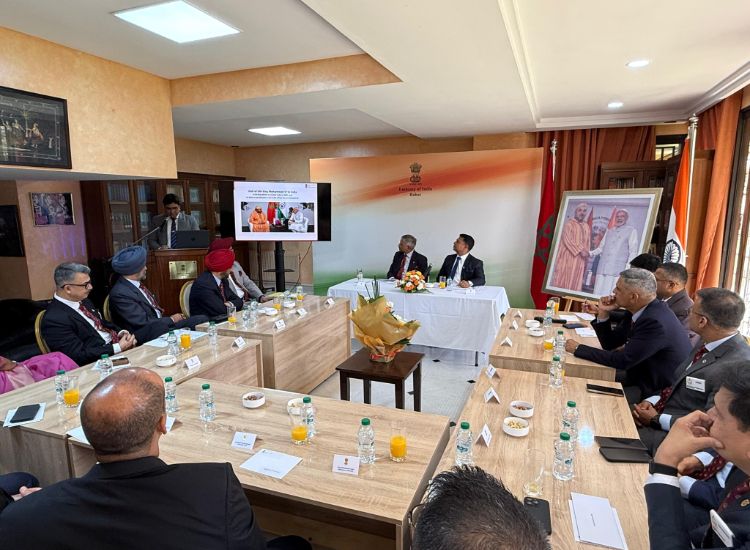 وفد كلية الدفاع الوطني يقوم بزيارة رسمية إلى المغرب