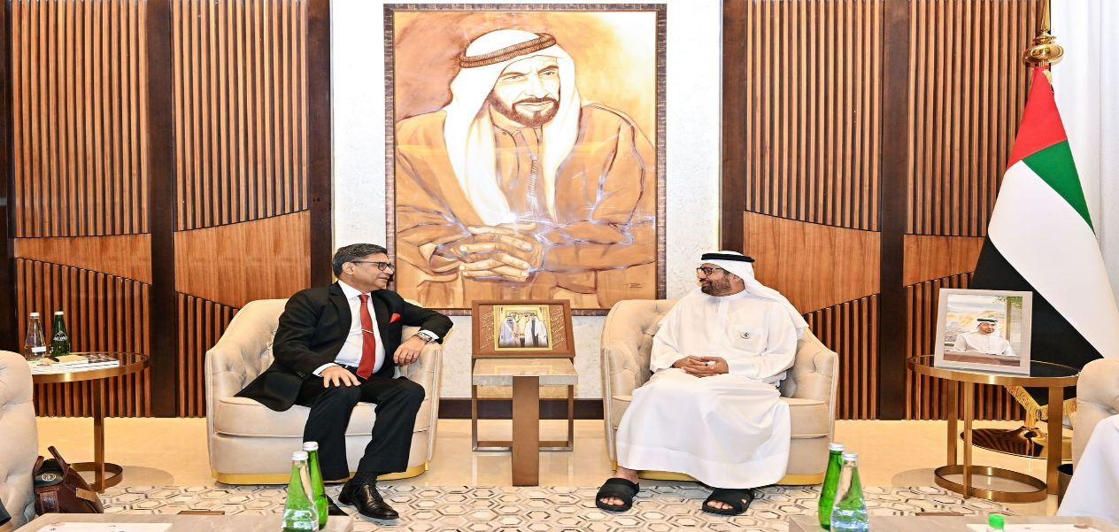وكيل وزارة الخارجية ميسري يجتمع مع الدكتور علي راشد النعيمي
