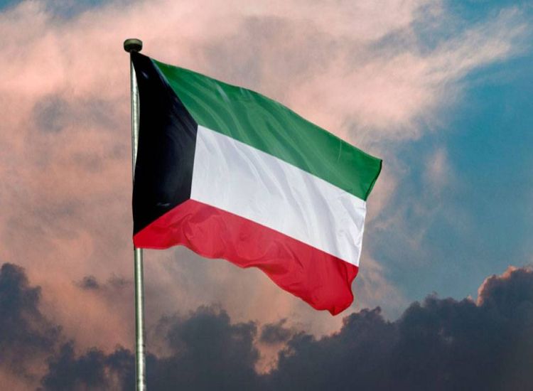 الكويت تدين وتستنكر بشدة الهجمات التي استهدفت قاعدة العديد الجوية في قطر