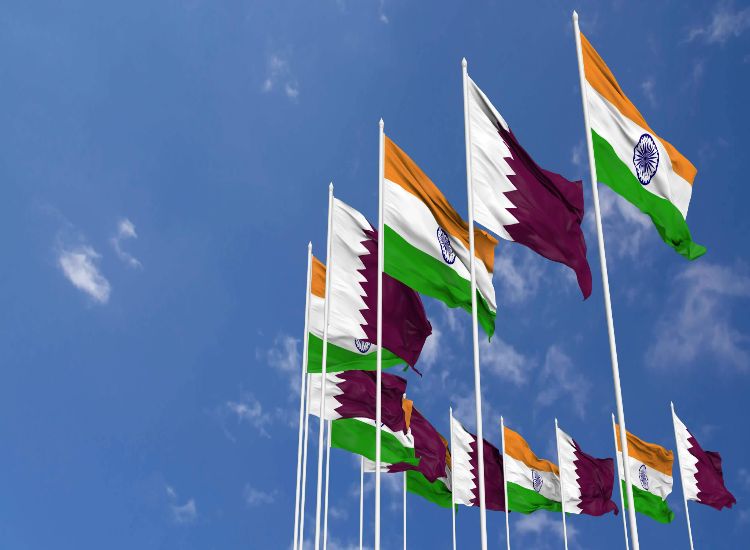 أمير قطر ونائبه يهنئان الرئيسةَ مورمو بمناسبة عيد الاستقلال