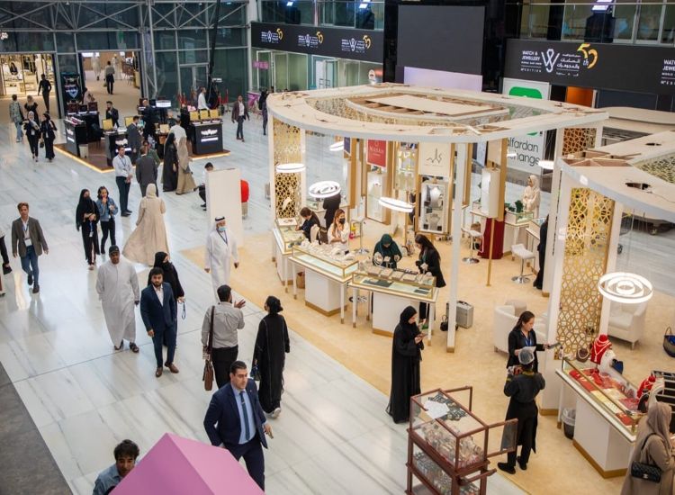 الجناح الهندي في الدورة الـ56 من معرض الشرق الأوسط للساعات والمجوهرات