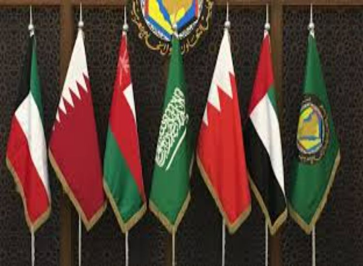الأمين العام: دول مجلس التعاون تتضامن بشكل كامل مع دولة قطر