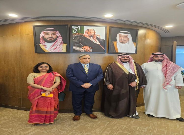 السفير الهندي والرئيس التنفيذي لهيئة تنمية الصادرات السعودية يبحثان تعزيز التجارة بين البلدين