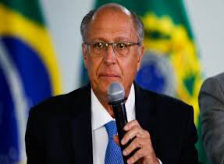 نائب الرئيس البرازيلي جيرالدو ألكمين يزور الهند لتعزيز التعاون التجاري والاستراتيجي بين البلدين