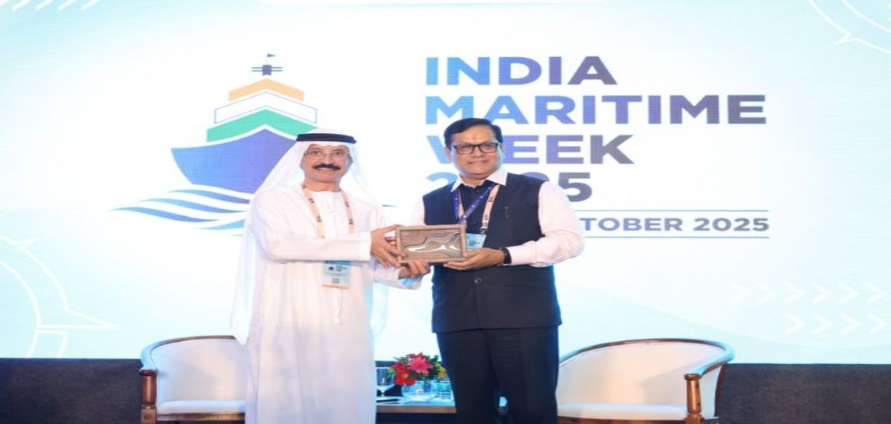 الهند توقع خمس مذكرات تفاهم بقيمة تزيد عن أربعين مليار روبية مع  شركة دي بي وورلد