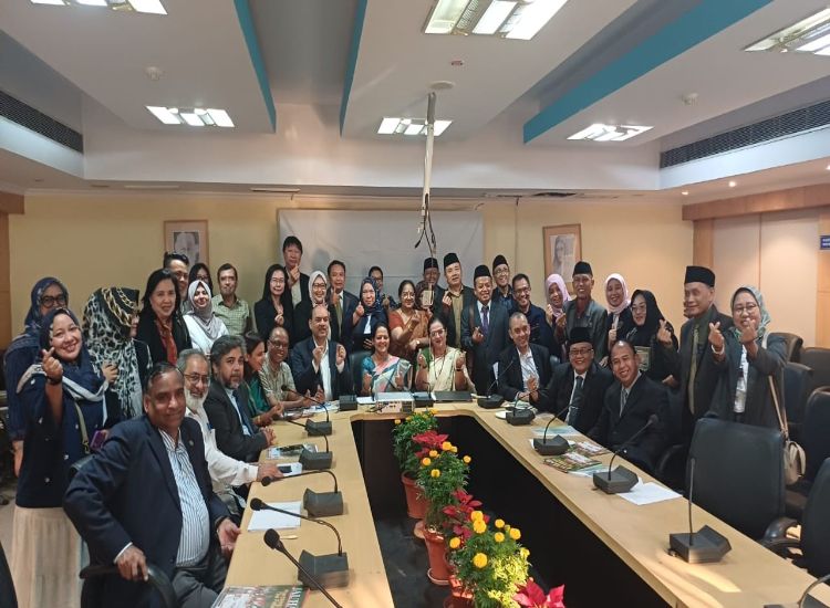 وفد جامعي إندونيسي رفيع يزور الجامعة الملية الإسلامية لتعزيز التعاون الأكاديمي والثقافي