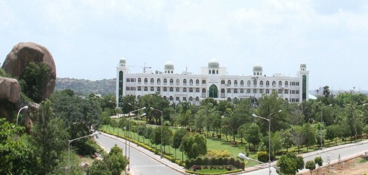 جامعة مولانا آزاد الوطنية الأردية.. منارة التعليم والثقافة في الهند