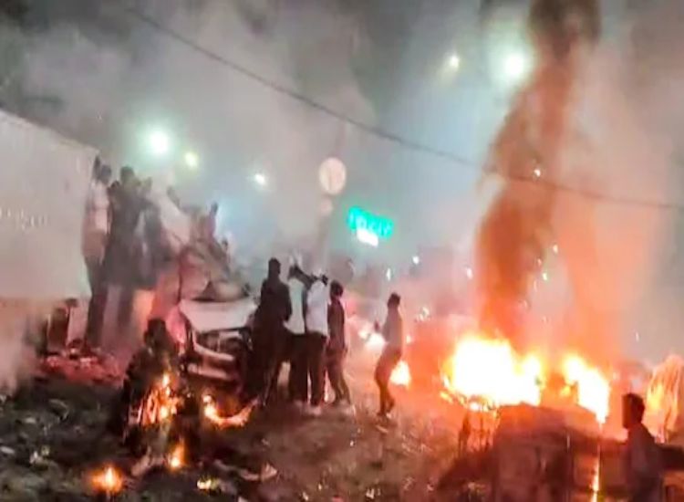 شخصيات مسلمة بارزة تدين انفجار القلعة الحمراء وتصفه بالاعتداء على وحدة الهند