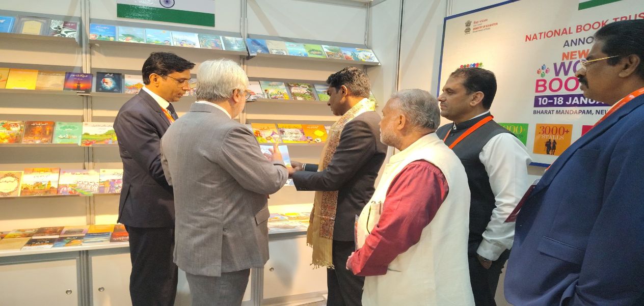 دور النشر الهندية تسجّل حضورًا بارزًا في الدورة الرابعة والأربعين من معرض الشارقة الدولي للكتاب