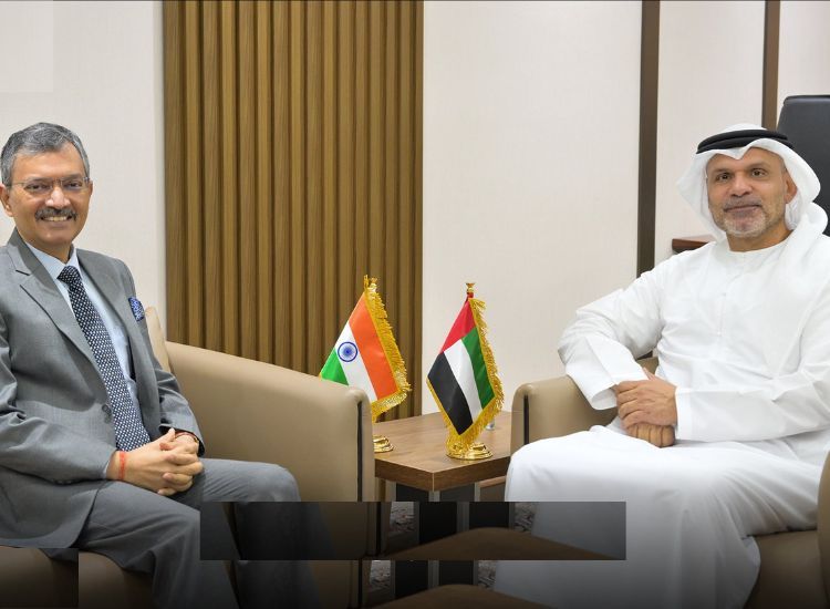 السفير ميتال والمسؤول الإماراتي يبحثان تعزيز التعاون الدفاعي بين البلدين