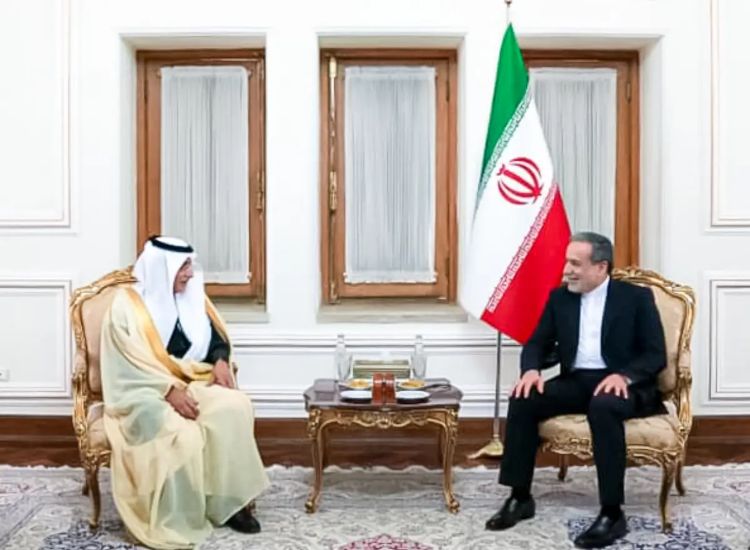 إيران والسعودية تبحثان تعزيز العلاقات الثنائية