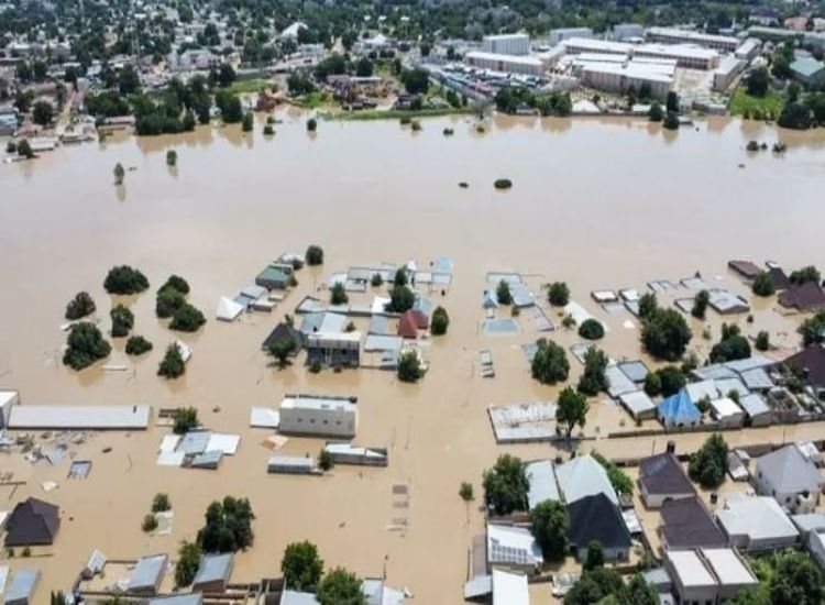 حصيلة ضحايا فيضانات سريلانكا ترتفع إلى 410 قتلى