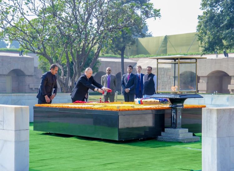 بوتين: غاندي استشرف النظام العالمي العادل متعدد الأقطاب