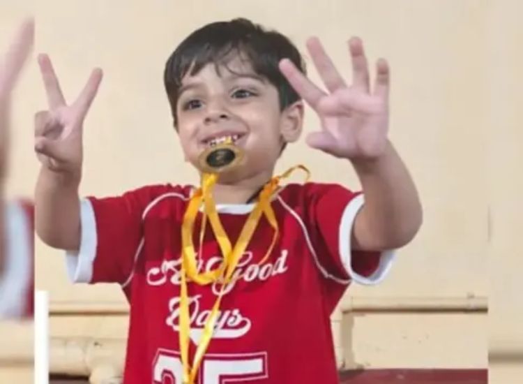 طفل هندي في الثالثة من عمره يصبح أصغر لاعب مصنّف في تاريخ الشطرنج