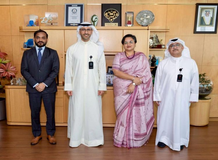 اجتماع مثمر بين السفيرة الهندية والقيادة النفطية في الكويت