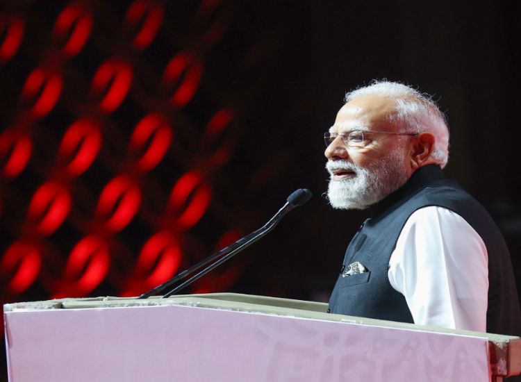 مودي يشيد بالجالية الهندية في عُمان ويصفها بنموذج حي للتعايش والتعاون