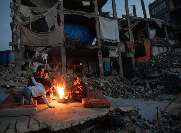 عشر دول تحذر من استمرار الوضع الإنساني الكارثي في غزة