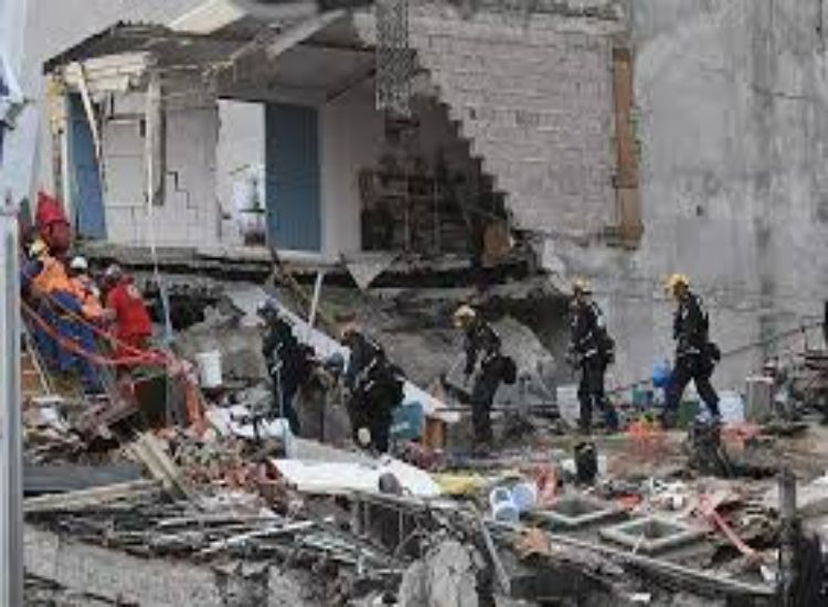 زلزال قوي يهز جنوب ووسط المكسيك ويقطع مؤتمرًا صحفيًا لرئيستها