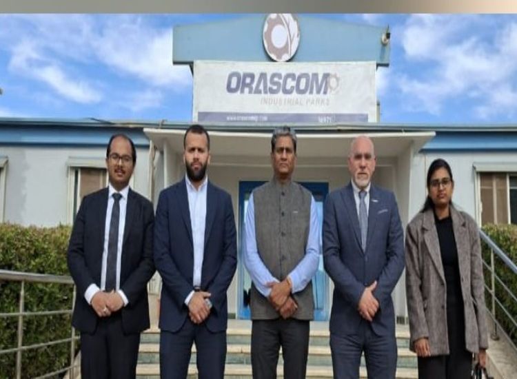 السفير الهندي يبحث تعزيز الاستثمارات الهندية في مصر