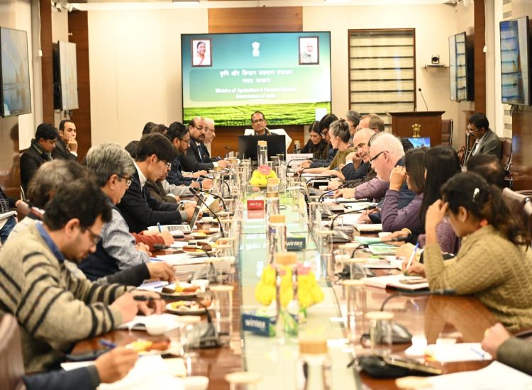 وزير الزراعة شيفراج سينغ يلتقي ممثلي منظمات دولية