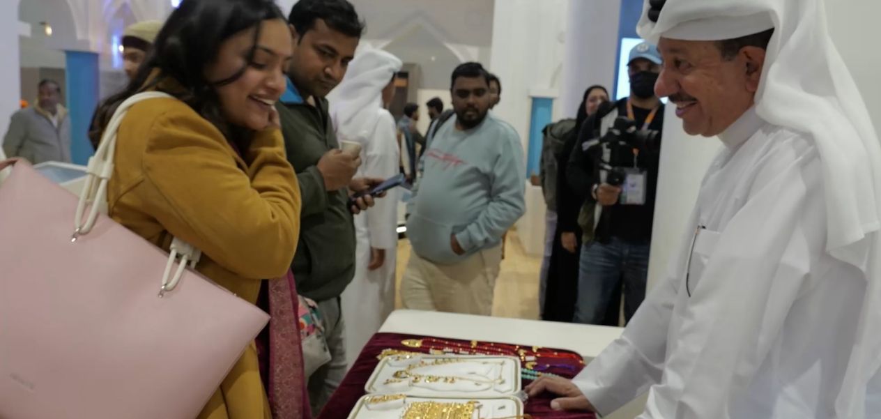 المجوهرات التقليدية القطرية تخطف أنظار زوّار معرض نيودلهي الدولي للكتاب