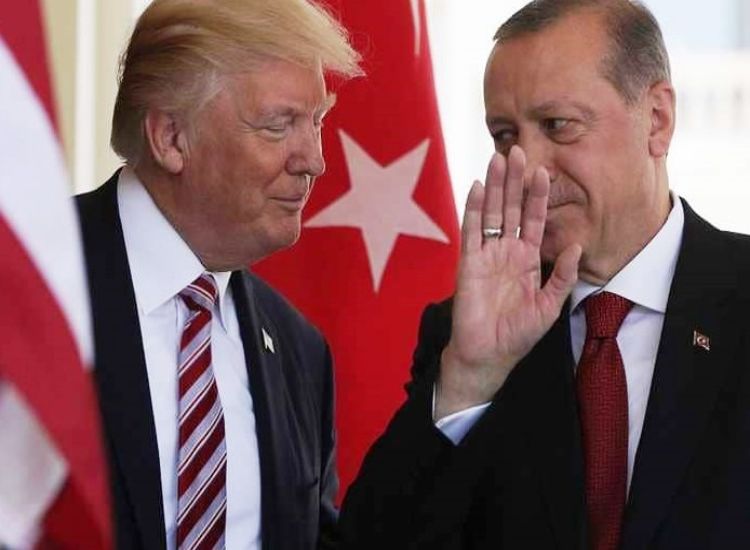 أردوغان وترامب يبحثان هاتفيًا التطورات الإقليمية والدولية