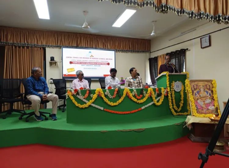 أكثر من 30 باحثًا يشاركون في ورشة متخصصة حول مخطوطات الأيورفيدا في ثريسور بولاية كيرالا