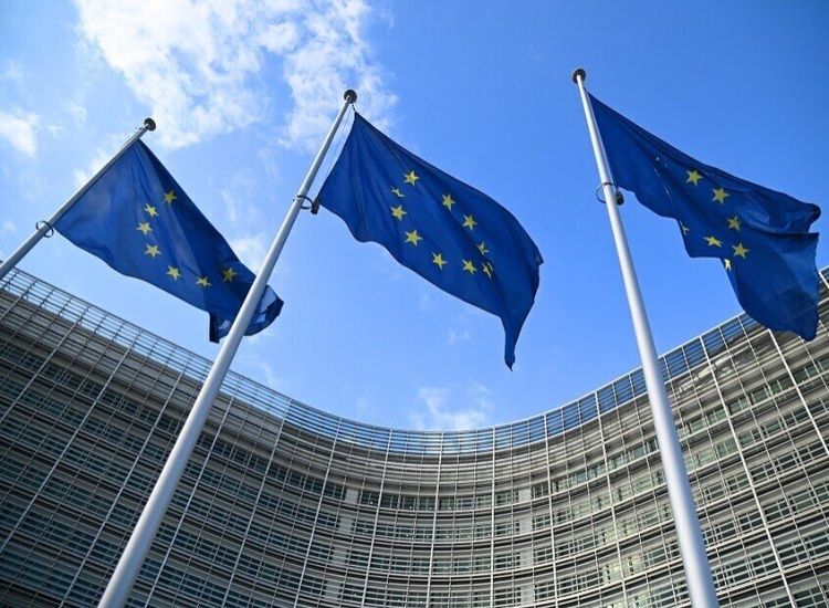 الاتحاد الأوروبي يرحّب بالاتفاق المبرم بين الحكومة السورية وقسد