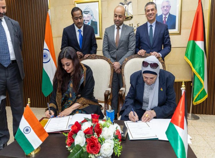 الهند تموّل مشروعًا لإعادة تأهيل مدرسة جمعية سيدات أريحا الخيرية