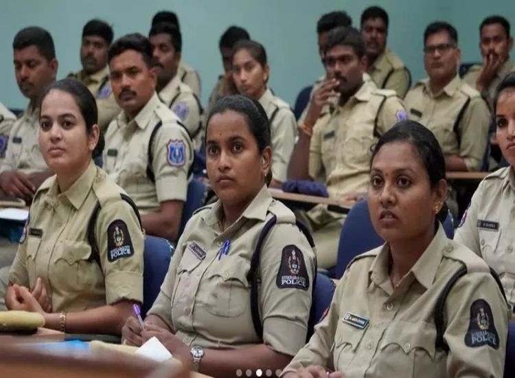 وزارة السياحة تؤكد تعزيز سلامة السياح عبر نشر وحدات الشرطة السياحية بالتعاون مع الولايات والأقاليم