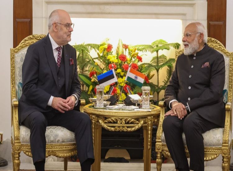 رئيس الوزراء مودي ورئيس إستونيا يبحثان تعزيز التعاون على هامش 