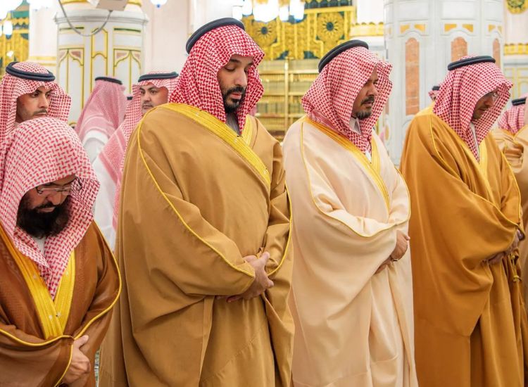 محمد بن سلمان يزور المسجد النبوي
