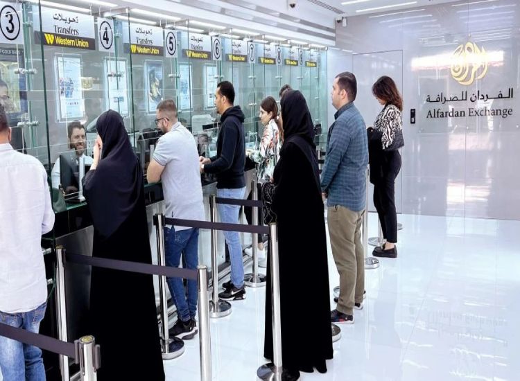 التحويلات المالية للعاملين في قطر ترتفع 30% خلال رمضان