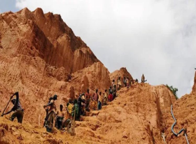 أكثر من 200 قتيل في انهيار منجم بالكونغو الديمقراطية