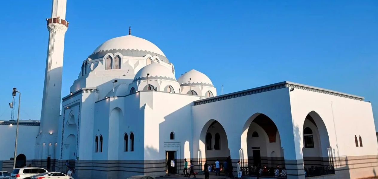 مسجد الجمعة.. شاهد على أول صلاة جمعة بالمدينة المنورة 