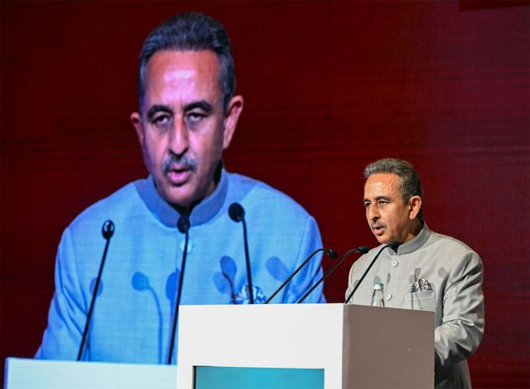 كيرتي فاردان سينغ يمثل الهند في تنصيب رئيس تشيلي ويبحث تعزيز التعاون الثنائي