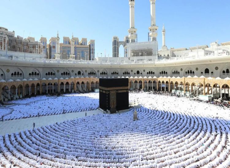 أكثر من مليون مصحف في الحرمين الشريفين للمصلين والمعتمرين خلال رمضان