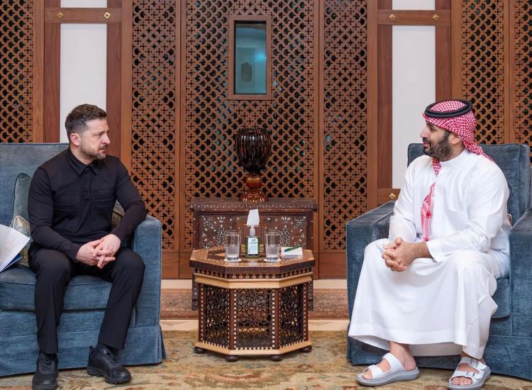 أوكرانيا تساعد خمس دول على التصدي لهجمات الطائرات المسيّرة خلال النزاع في الخليج