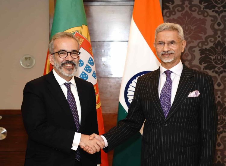 وزير الخارجية جايشانكار يبحث تطورات غرب آسيا مع نظيره البرتغالي باولو رانجيل